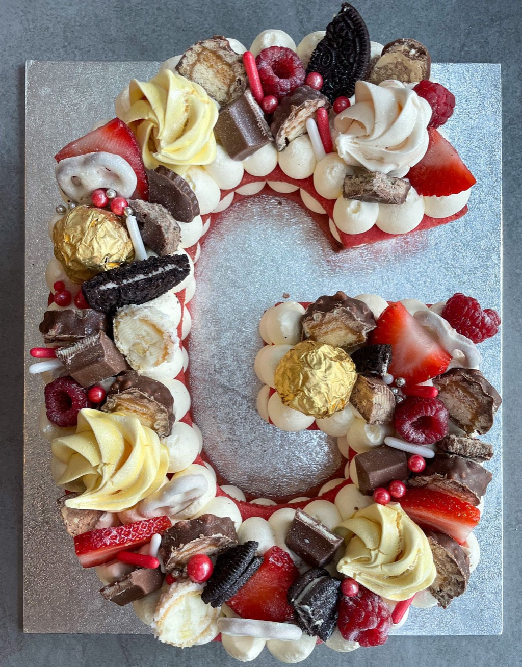 Cakes stop - Floral letter💙... | Facebook